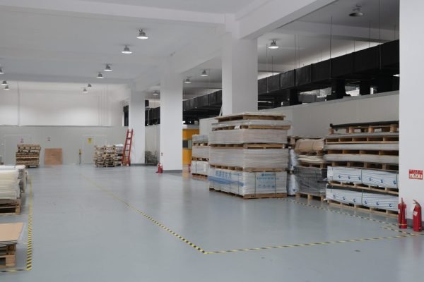Polycarbonate Warehouse