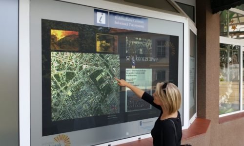 PlsTect Outdoor Display Screen Panels